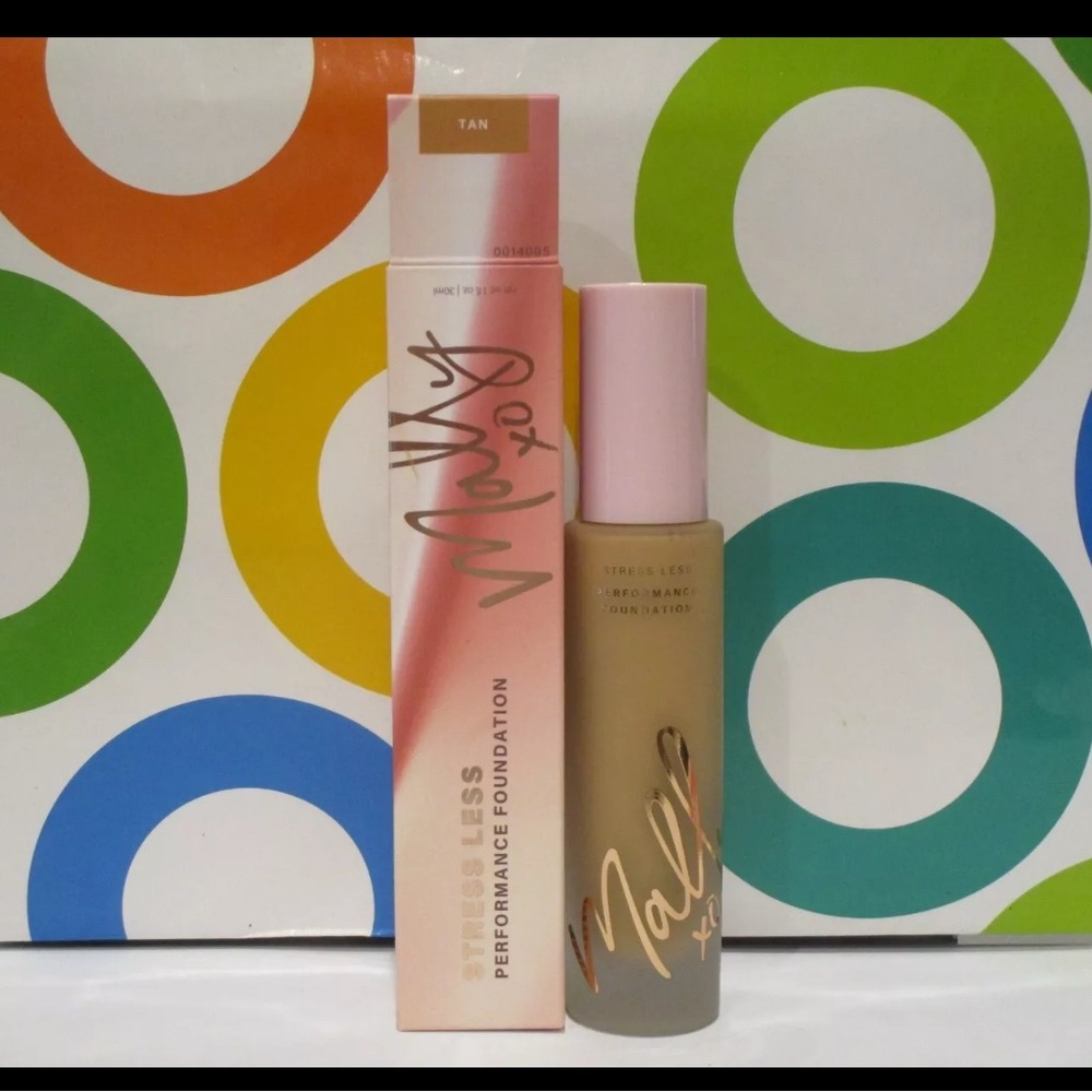 Mally | Stress Less Performance Foundation | Tan